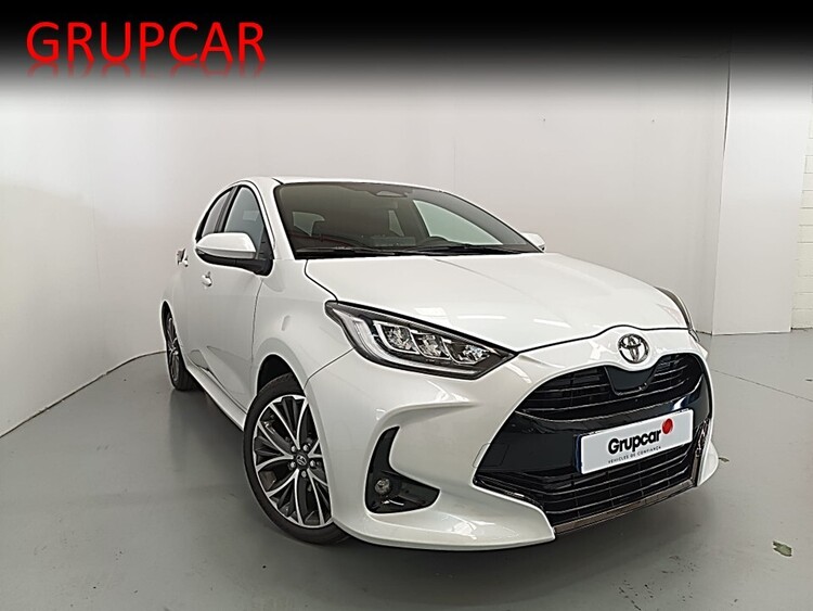 Toyota Yaris Hybrid Style foto miniatura